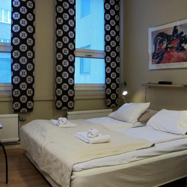 Metro Hotelli 3*